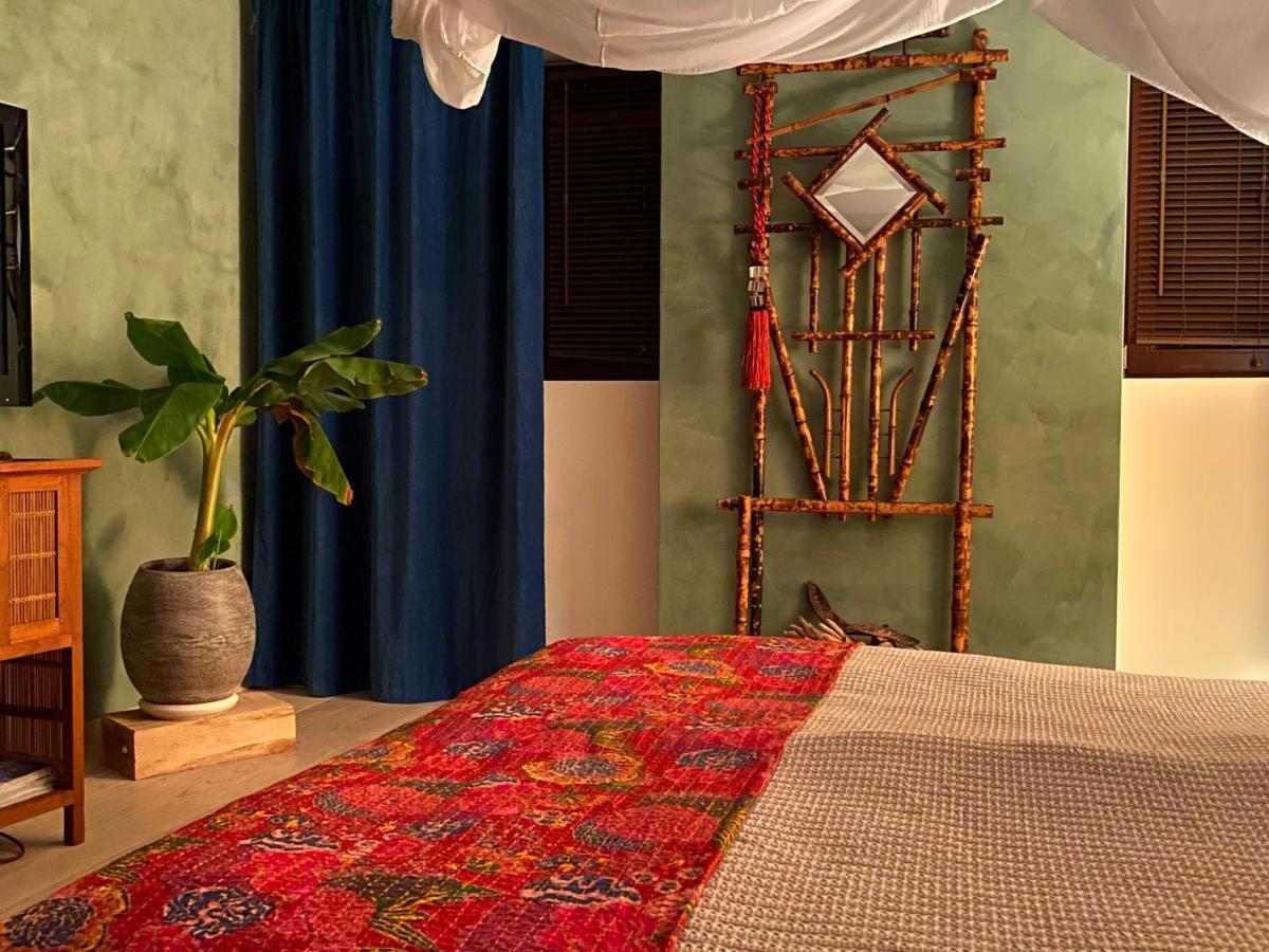 Les 3 Coeurs - Chambres Chez Charmants Habitants Font エクステリア 写真